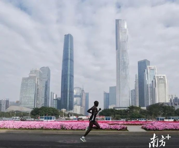 冷空气又来!广马明日开跑,这些事要注意→ 冷空气又来!广马明日开跑,这些事要注意→