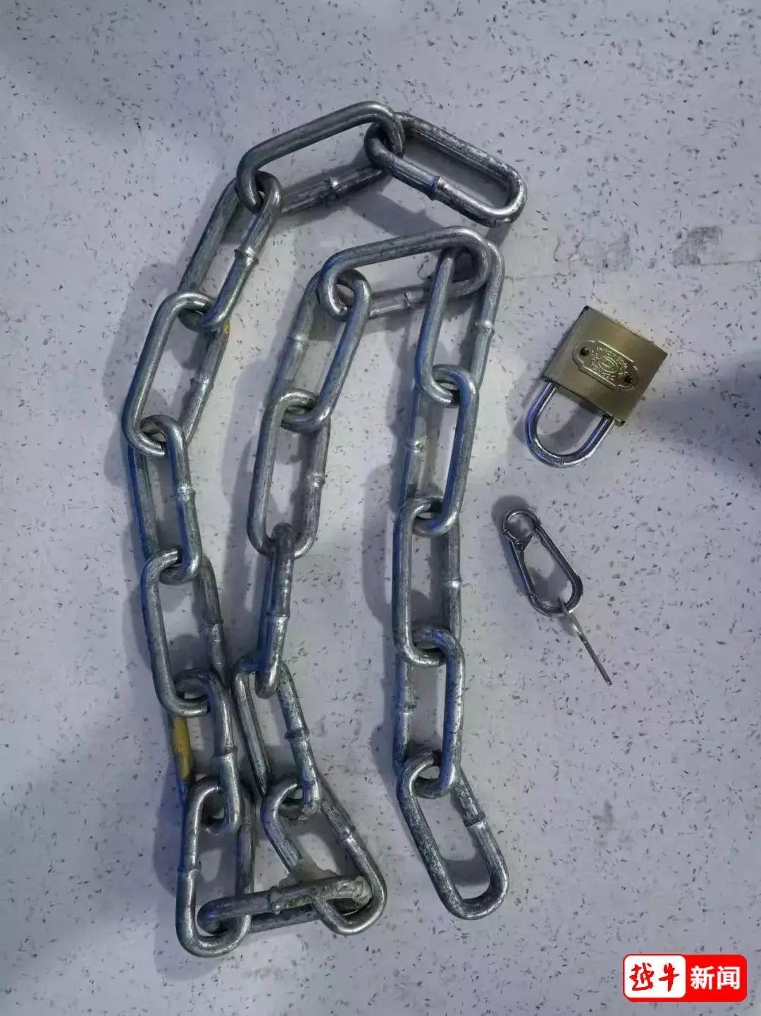 绍兴银泰旁，当场抓获！