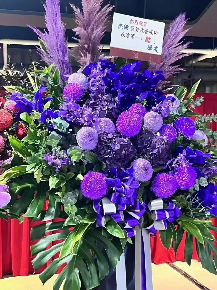 周杰伦再澄清父亲家暴:都被误会了 周杰伦再澄清父亲家暴:都被误会了