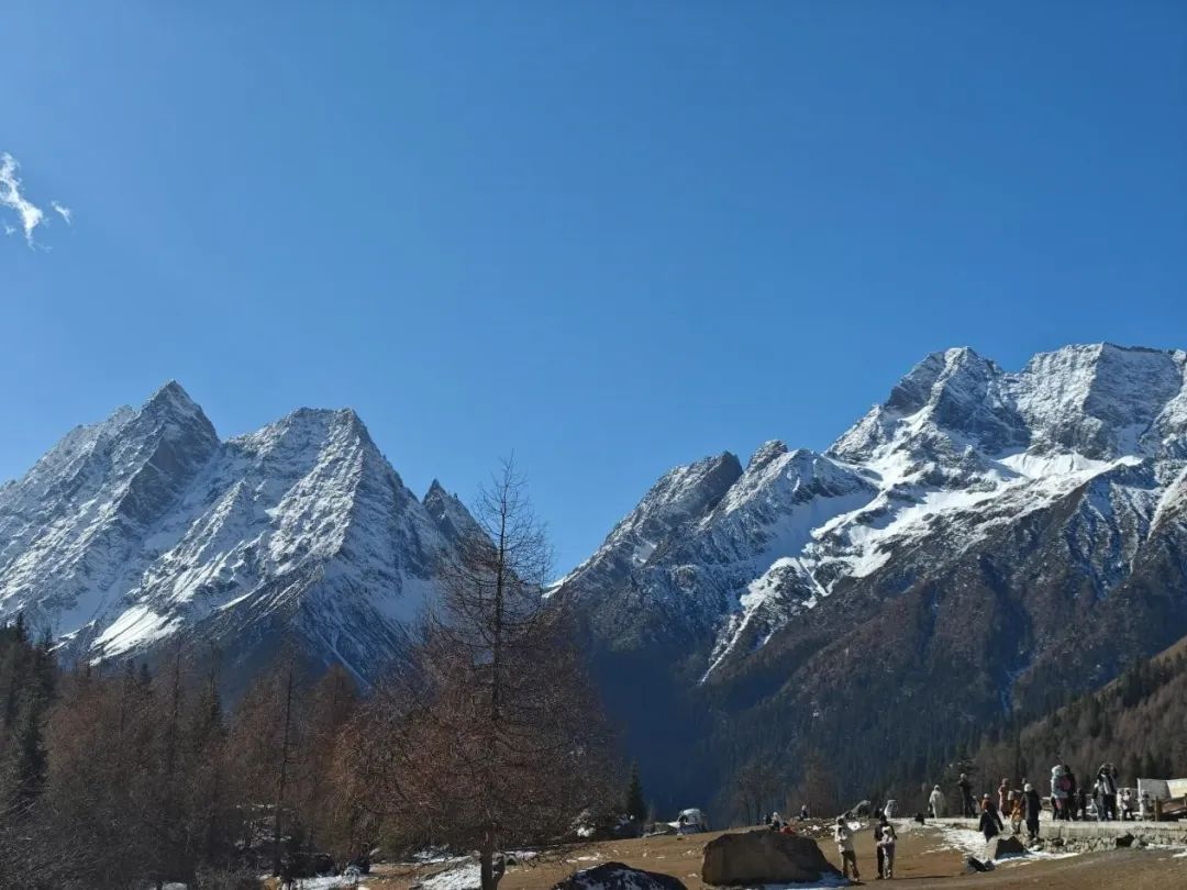 我们又出发了！目的地：雪山下漂流→