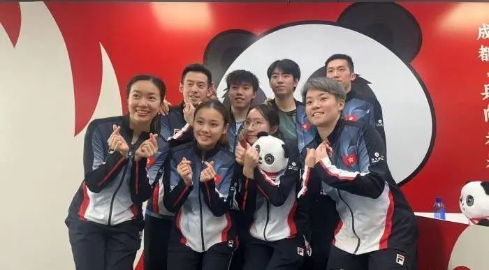 团魂再现！中国香港战胜日本，现场燃爆