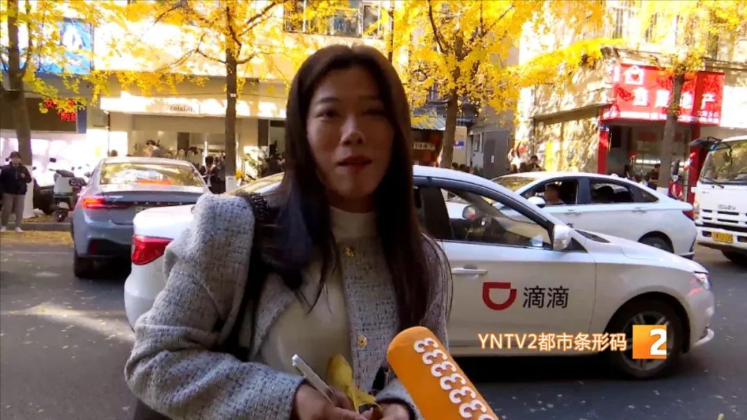 太火了！昆明这条冬日限定网红大街上线！网友：一百米走了40分钟！
