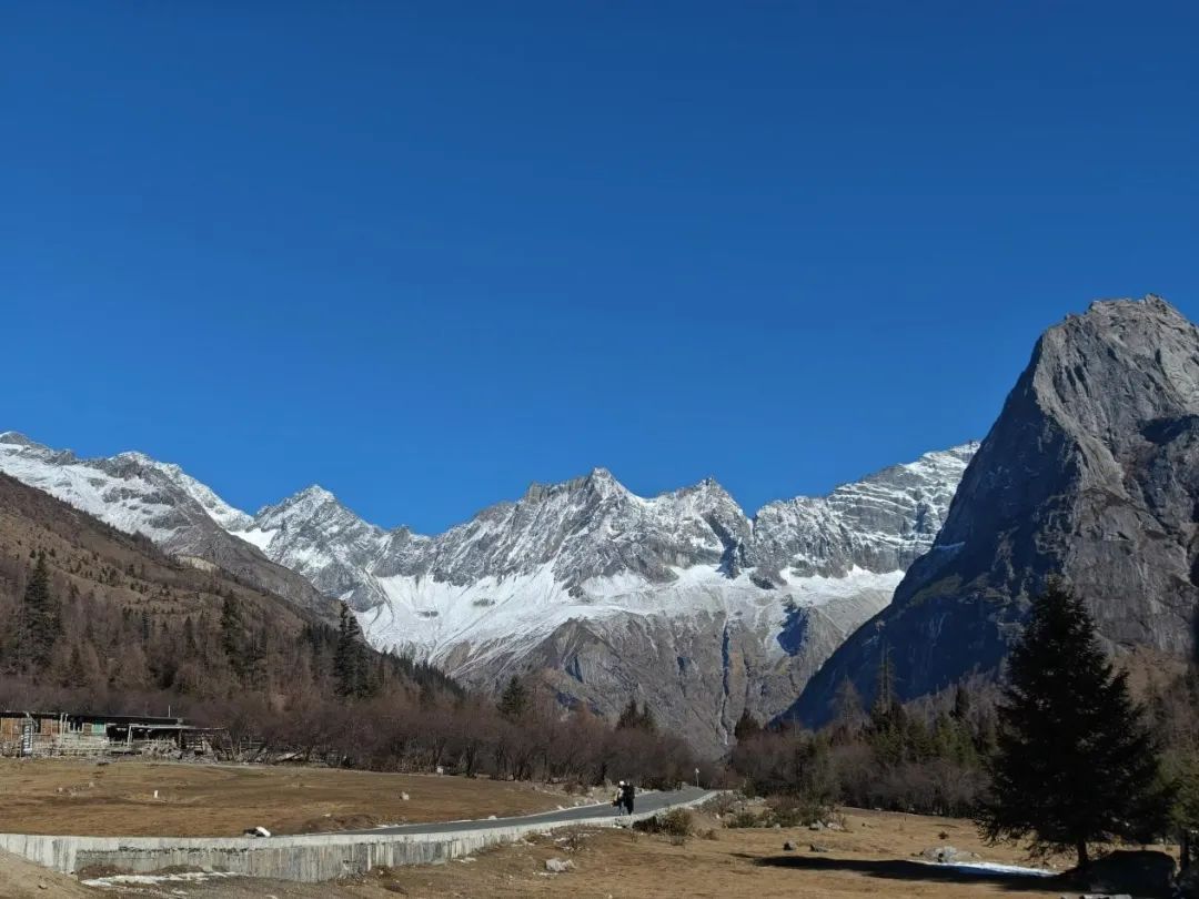 我们又出发了！目的地：雪山下漂流→