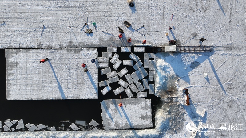 哈尔滨的冰,究竟是怎么采的? 哈尔滨的冰,究竟是怎么采的?