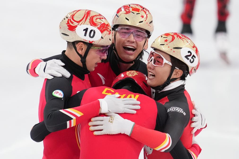 接力再夺两金！短道速滑世巡赛北京站中国队三冠收官