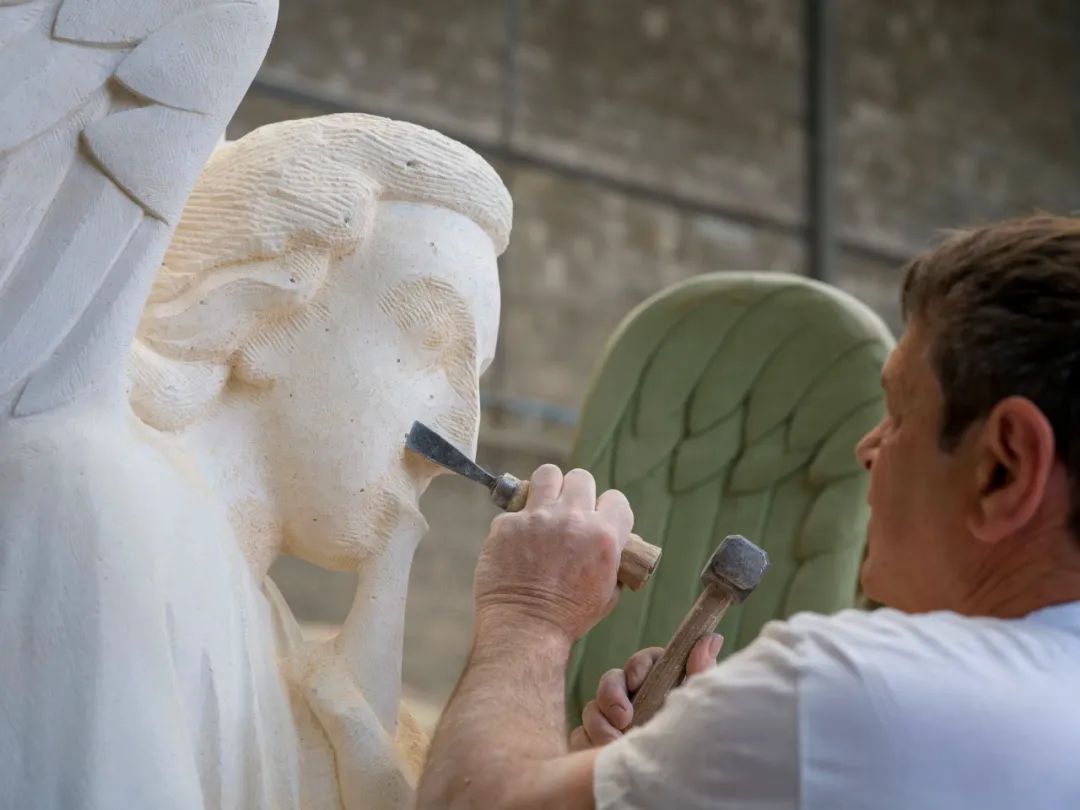 时隔5年， 花50多亿“重生”的巴黎圣母院重新开放！