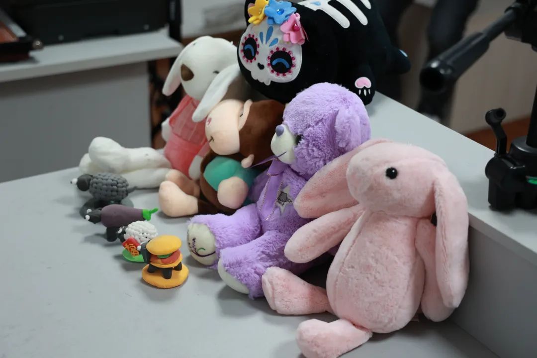 他拍的证件照片,怎么这么好看! 他拍的证件照片,怎么这么好看!