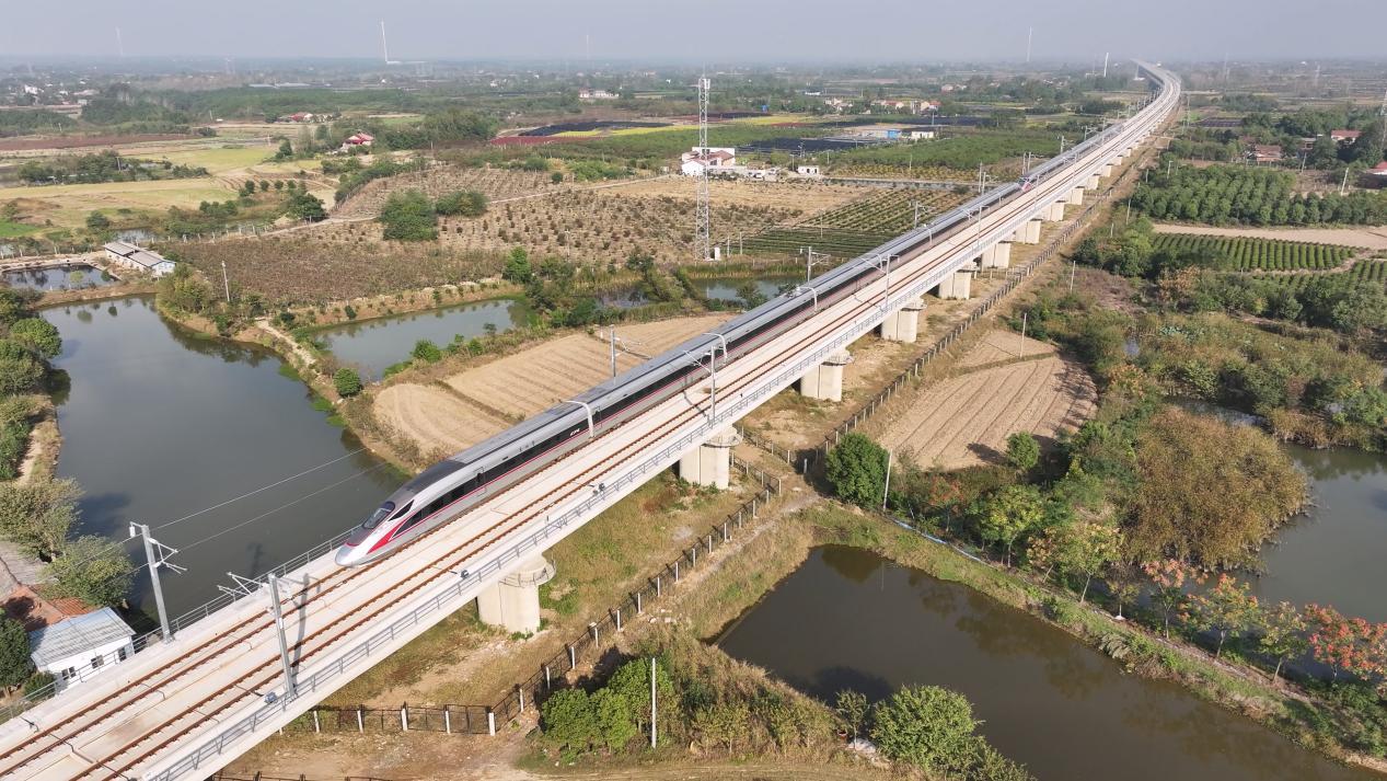 湖北荆门迈入高铁时代 湖北荆门迈入高铁时代
