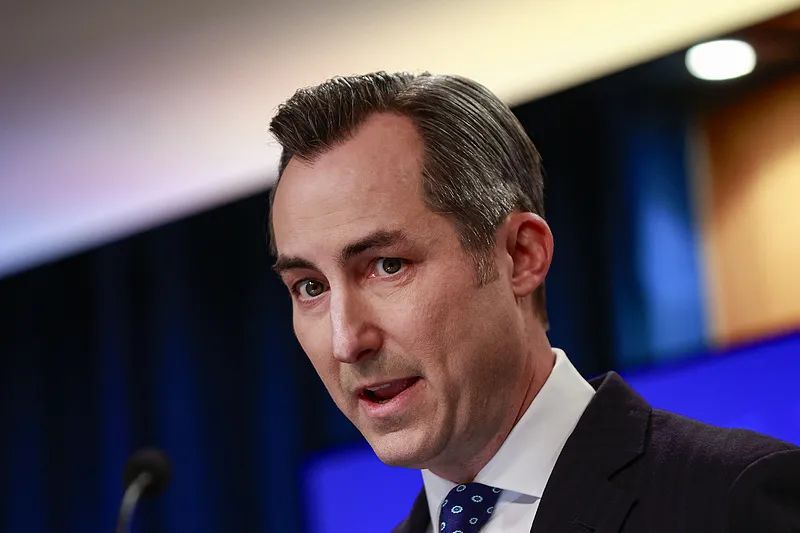 突发!以色列坦克向叙利亚首都推进,最新进展→ 突发!以色列坦克向叙利亚首都推进,最新进展→