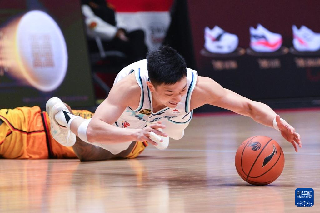 CBA联赛：江苏肯帝亚不敌青岛国信制药