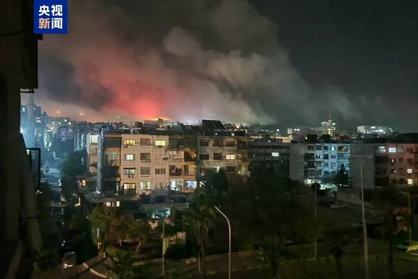 突发!以色列坦克向叙利亚首都推进,最新进展→ 突发!以色列坦克向叙利亚首都推进,最新进展→