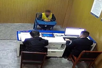 高空抛物！一男子被采取刑事强制措施