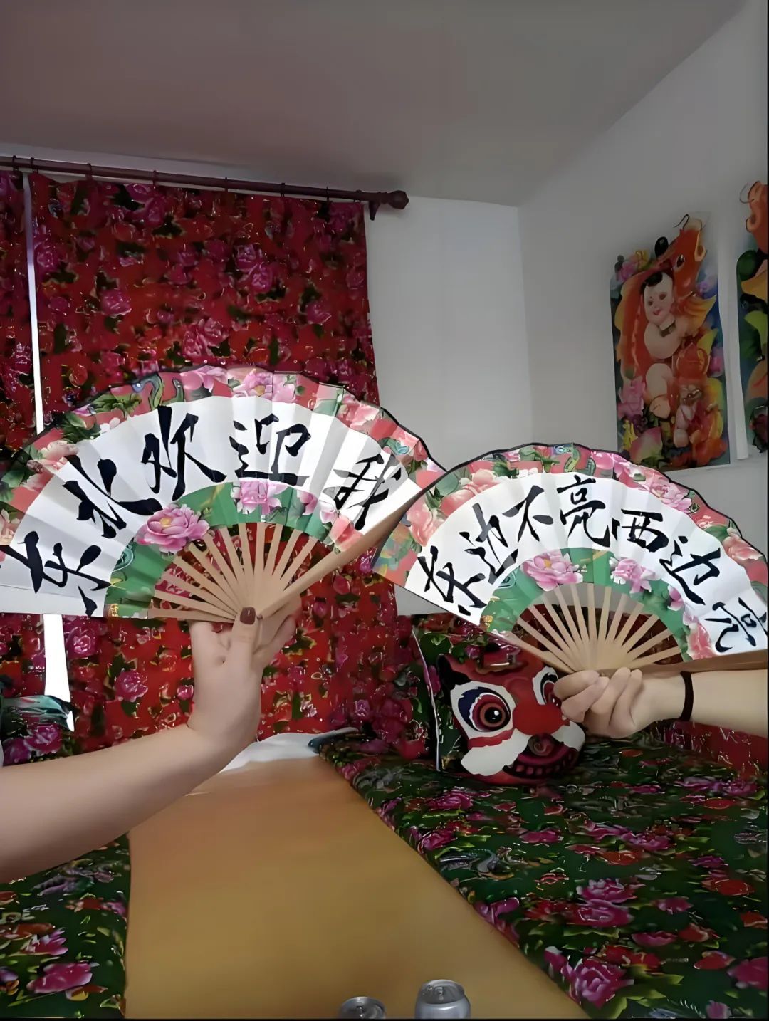 穿大花袄住大炕房!深度体验东北生活成冰雪游新亮点 穿大花袄住大炕房!深度体验东北生活成冰雪游新亮点