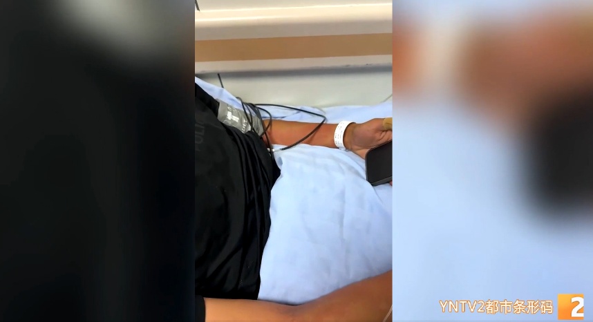 被下病危通知书!手指遭咬后全身起红疹严重过敏,他险些...... 被下病危通知书!手指遭咬后全身起红疹严重过敏,他险些......