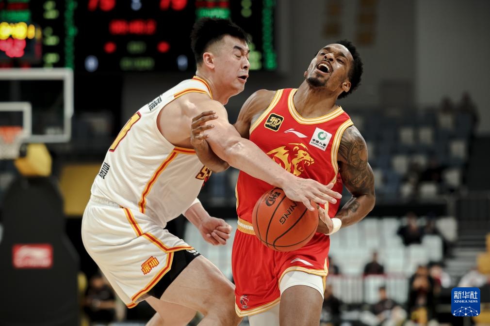 CBA常规赛：浙江方兴渡对阵深圳马可波罗