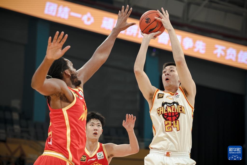 CBA常规赛：浙江方兴渡对阵深圳马可波罗