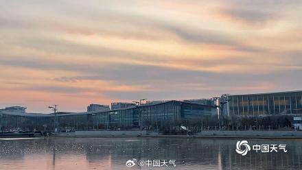 北京晚霞一秒入画 浪漫登场 北京晚霞一秒入画 浪漫登场