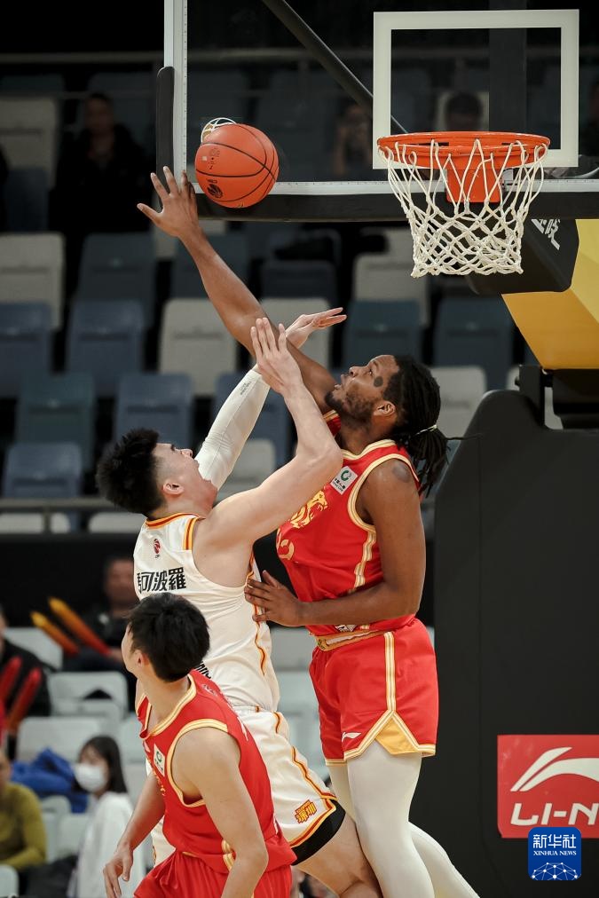 CBA常规赛：浙江方兴渡对阵深圳马可波罗