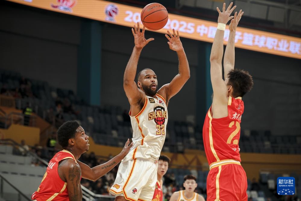 CBA常规赛：浙江方兴渡对阵深圳马可波罗