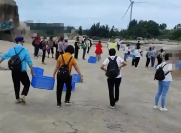 河边放生成袋大米？这些离奇放生谁来管