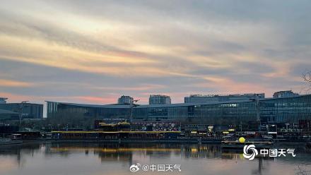 北京晚霞一秒入画 浪漫登场 北京晚霞一秒入画 浪漫登场