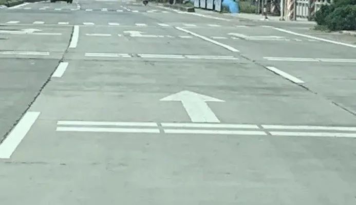 这些常见的交通标线，你认识吗？