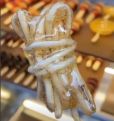 折耳根闯进甜品圈？！贵州人：不敢睁开眼，希望是我的幻觉～