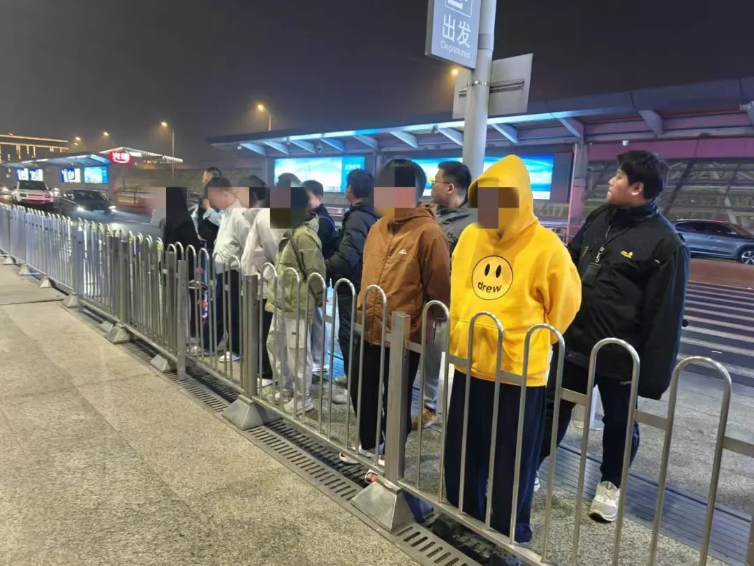 上海天文馆、自博馆一票难求？6人“黑”进系统加价转售被刑拘