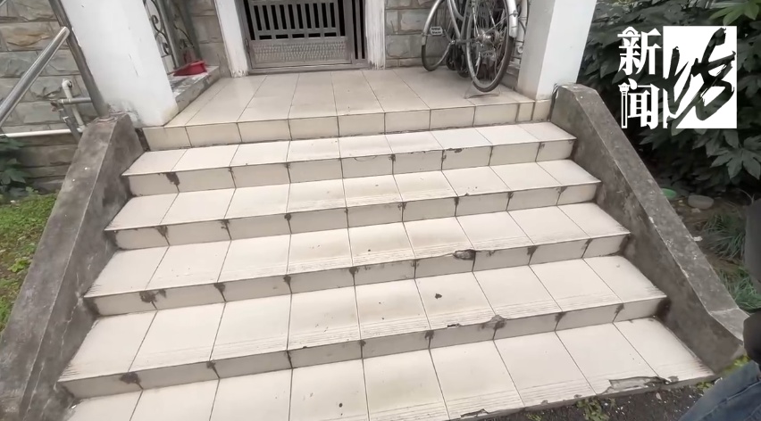 上海这户人家愁煞!因这个"拦路虎"耽误看病,等了五六年… 上海这户人家愁煞!因这个"拦路虎"耽误看病,等了五六年…