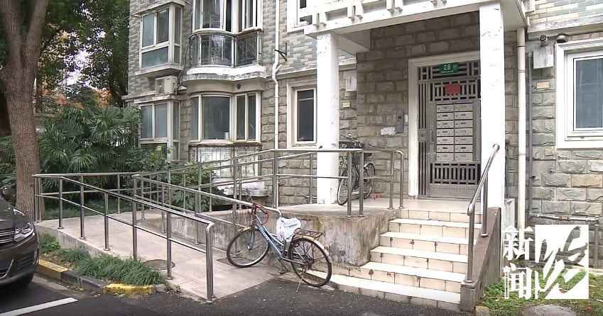 上海这户人家愁煞!因这个"拦路虎"耽误看病,等了五六年… 上海这户人家愁煞!因这个"拦路虎"耽误看病,等了五六年…