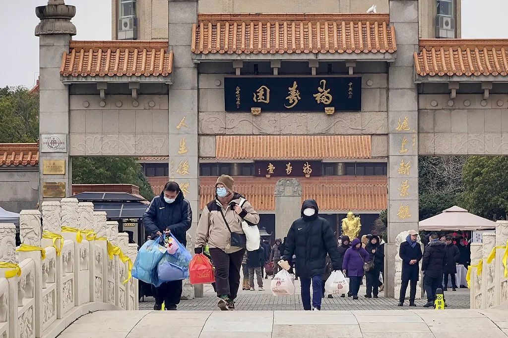 上海人注意！冬至祭扫高峰将至，15日无前往淀山湖归园的轨交短驳车