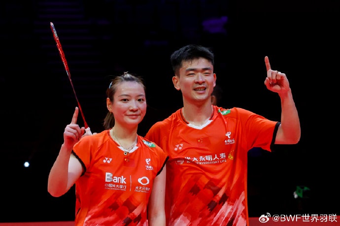 最后一舞!“雅思”组合三连冠完美收官 最后一舞!“雅思”组合三连冠完美收官