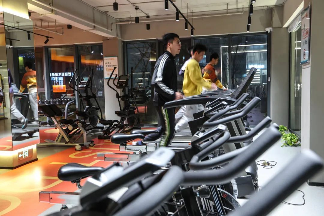 年卡or月卡？去健身房怎么选更划算→