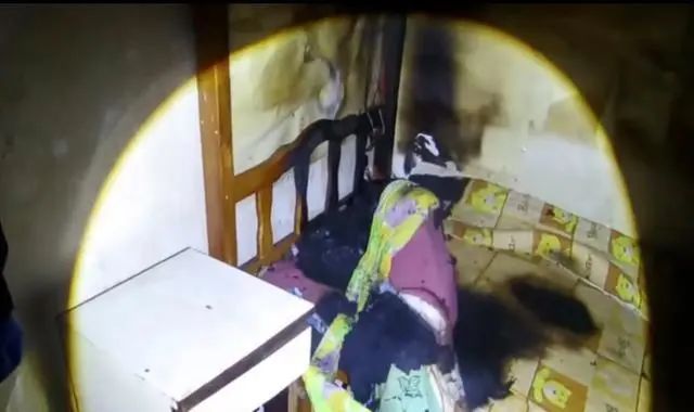 凌晨突发！一对情侣扒在17楼窗沿，“我们快坚持不住了”……