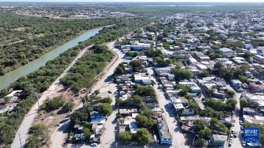 俯瞰墨美边境城市雷诺萨 俯瞰墨美边境城市雷诺萨