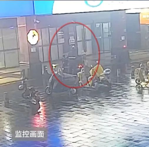跑腿小哥,立功!他的最新身份是…… 跑腿小哥,立功!他的最新身份是……