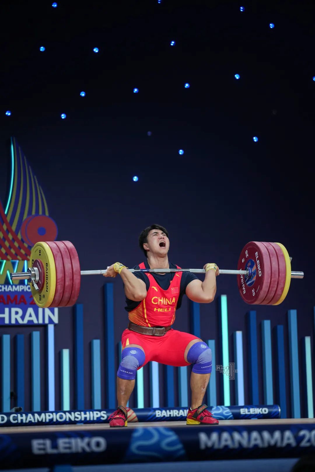 包揽三金！南京“00后”，新晋世界冠军！