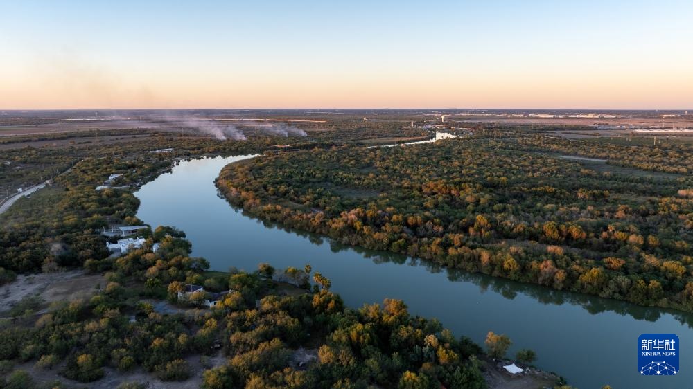 俯瞰墨美边境城市雷诺萨 俯瞰墨美边境城市雷诺萨