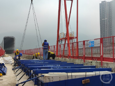 重庆轨道交通27号线进入铺轨阶段 力争2026年2月完成 重庆轨道交通27号线进入铺轨阶段 力争2026年2月完成