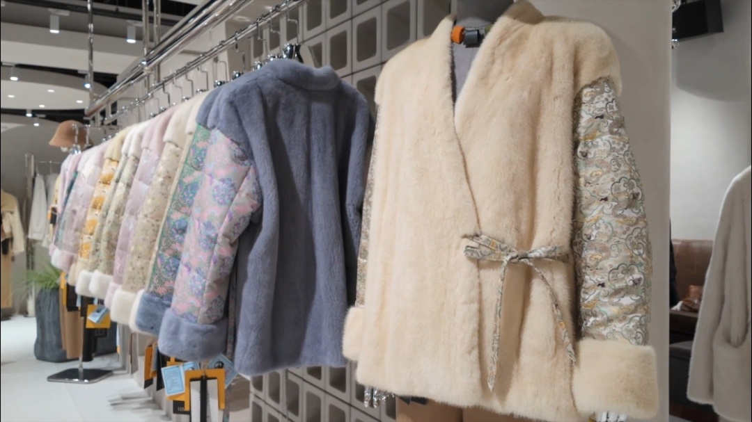当皮草消费撕下“暴发户穿搭”标签