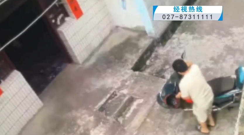 湖北一爹爹邀网友家中“奔现”，午睡醒来后竟发现……