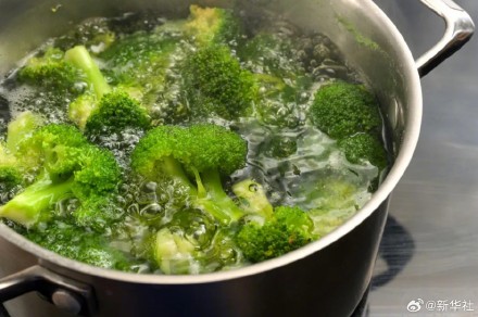 转发!7种食物要焯水后再吃 转发!7种食物要焯水后再吃