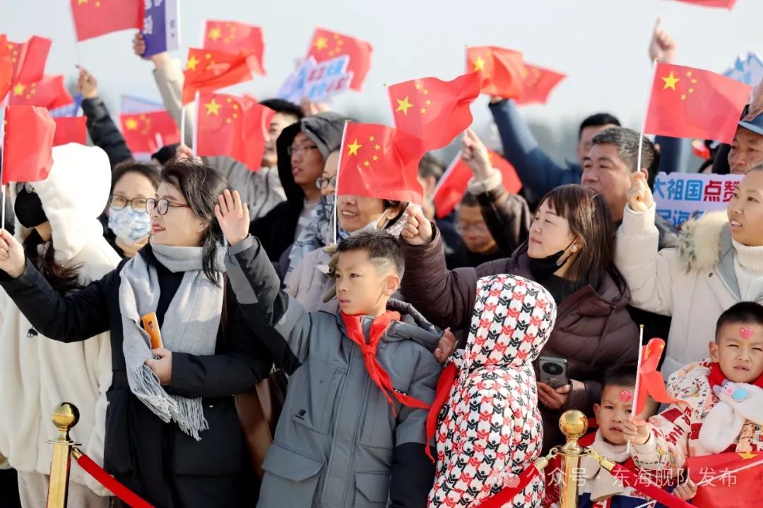 出征！第47批护航编队解缆起航奔赴亚丁湾