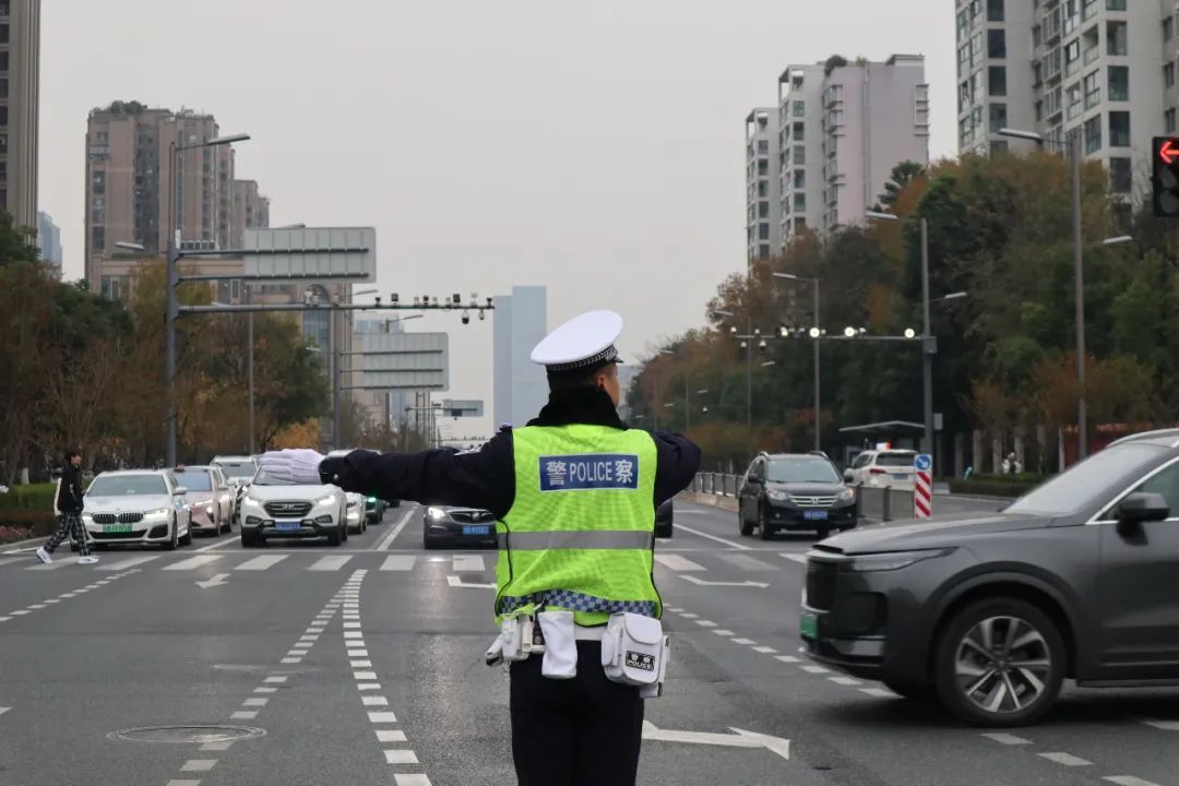 汽车保有量第一城,还堵吗? 汽车保有量第一城,还堵吗?