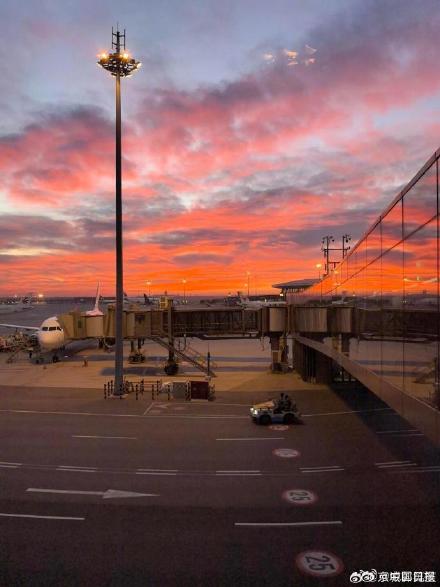 好美!被北京冬日朝霞治愈了 好美!被北京冬日朝霞治愈了