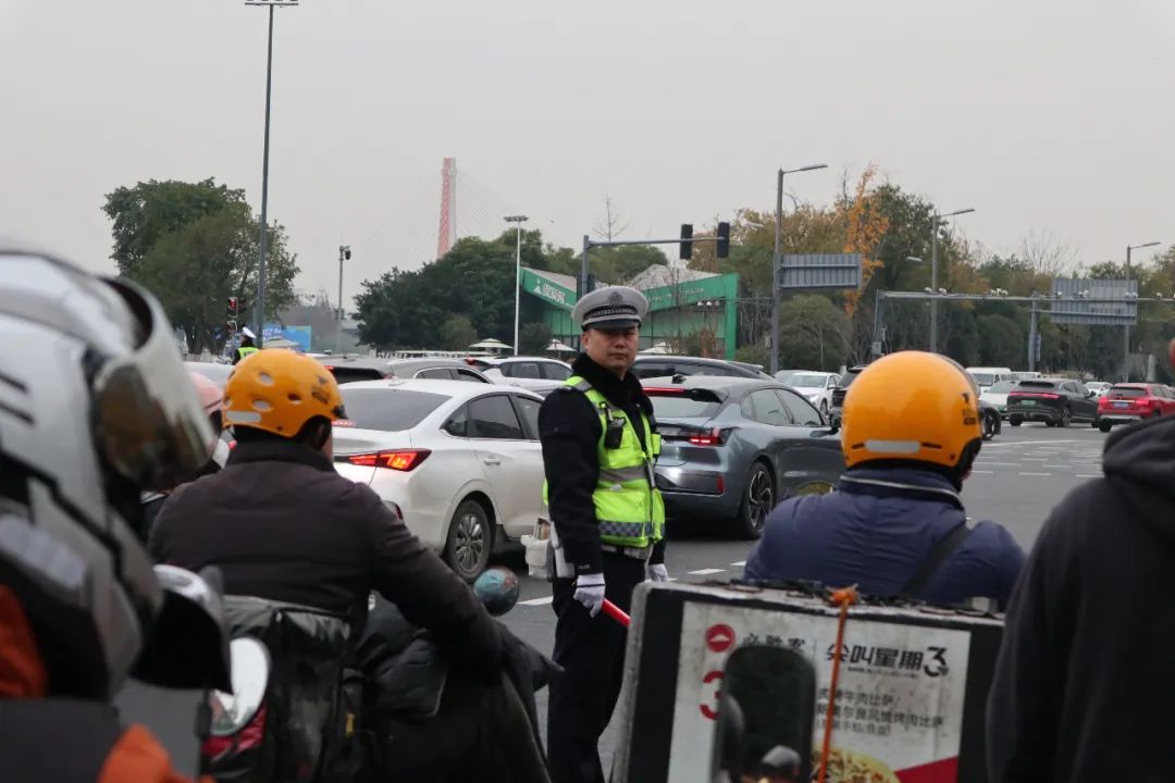 汽车保有量第一城,还堵吗? 汽车保有量第一城,还堵吗?