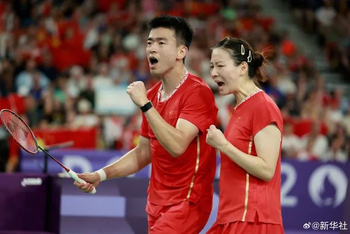 赢了!杭州满场呐喊声!说好不哭的,根本忍不住啊…… 赢了!杭州满场呐喊声!说好不哭的,根本忍不住啊……