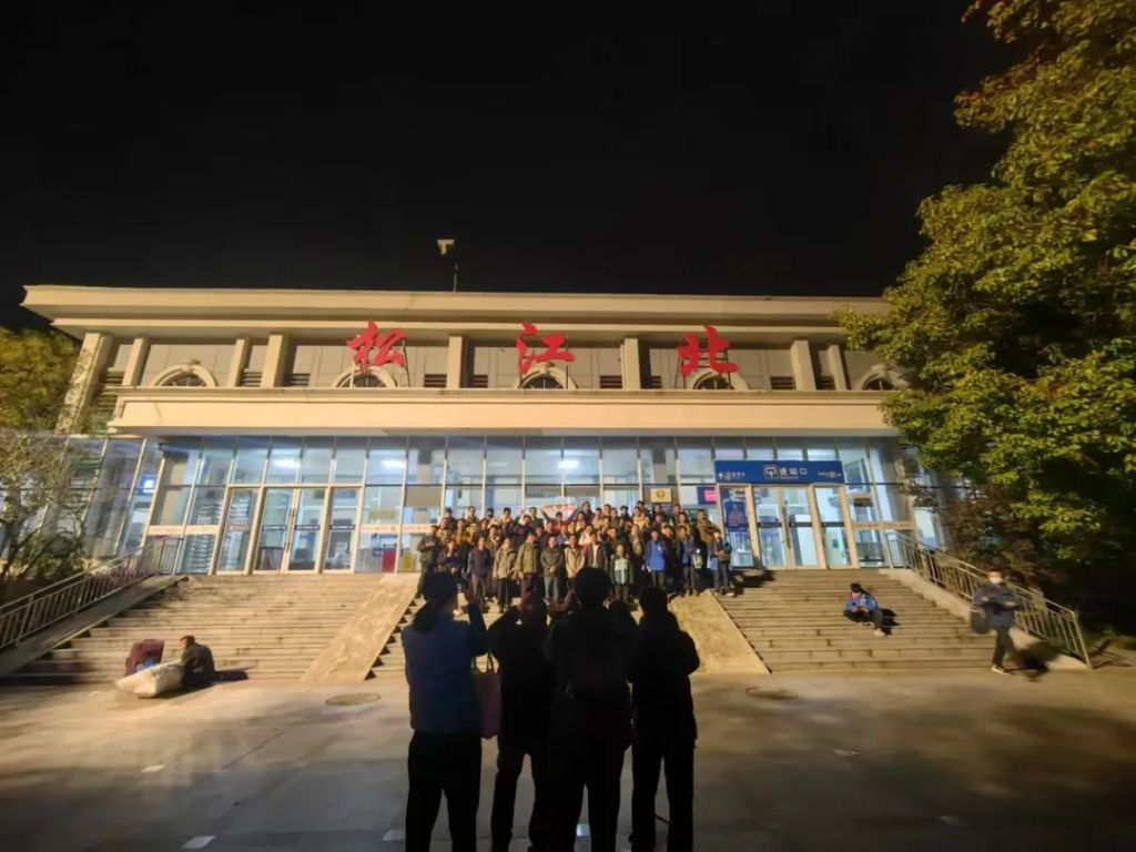 送别“松江北”：一座百年车站的落幕和它带走的慢车时代