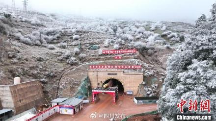 新进展!西昭高速贡觉高山隧道掘进破万米 新进展!西昭高速贡觉高山隧道掘进破万米