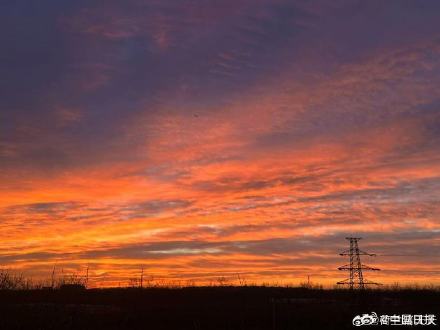 好美!被北京冬日朝霞治愈了 好美!被北京冬日朝霞治愈了
